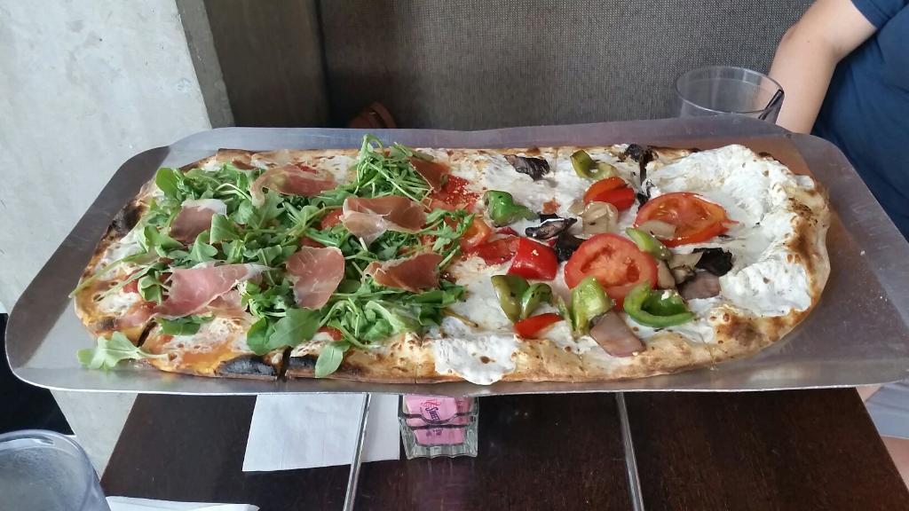 Olivella`s Neo Pizza Napoletana